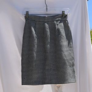 Black and white plaid skirt